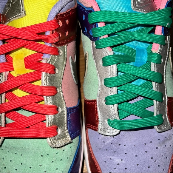 Nike Dunk Low in Sunset Pulse - Picture 3 of 6